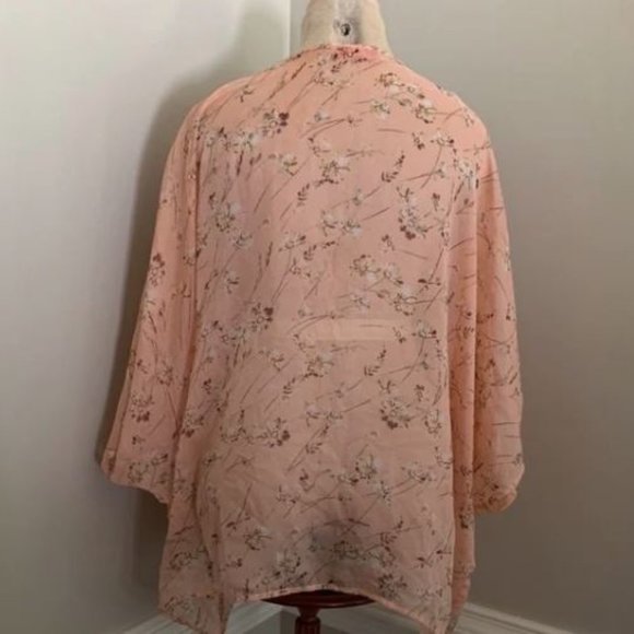 Icing Light Pink Floral Sheer Kimono One Size Cover Up - Picture 4 of 16